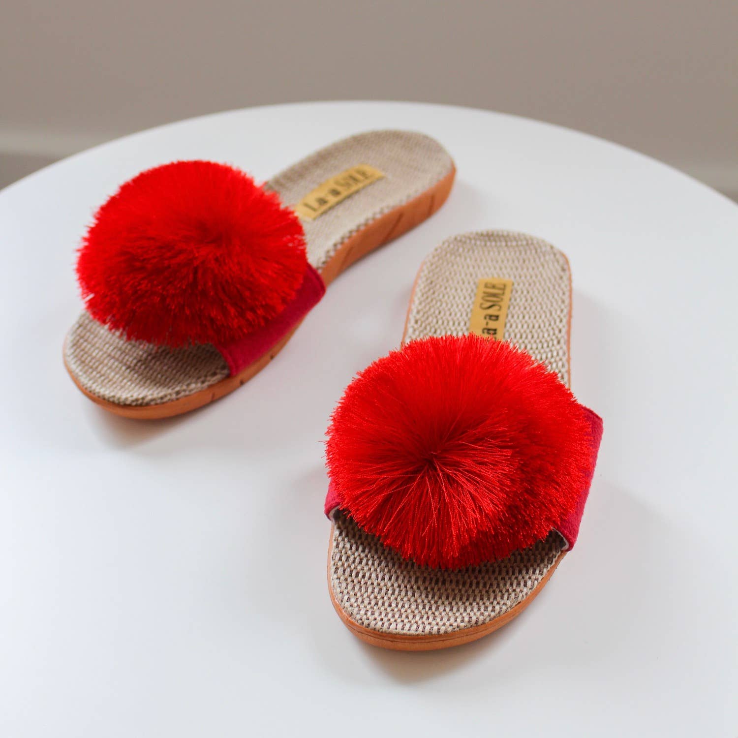 Pom Pom Slides | Red