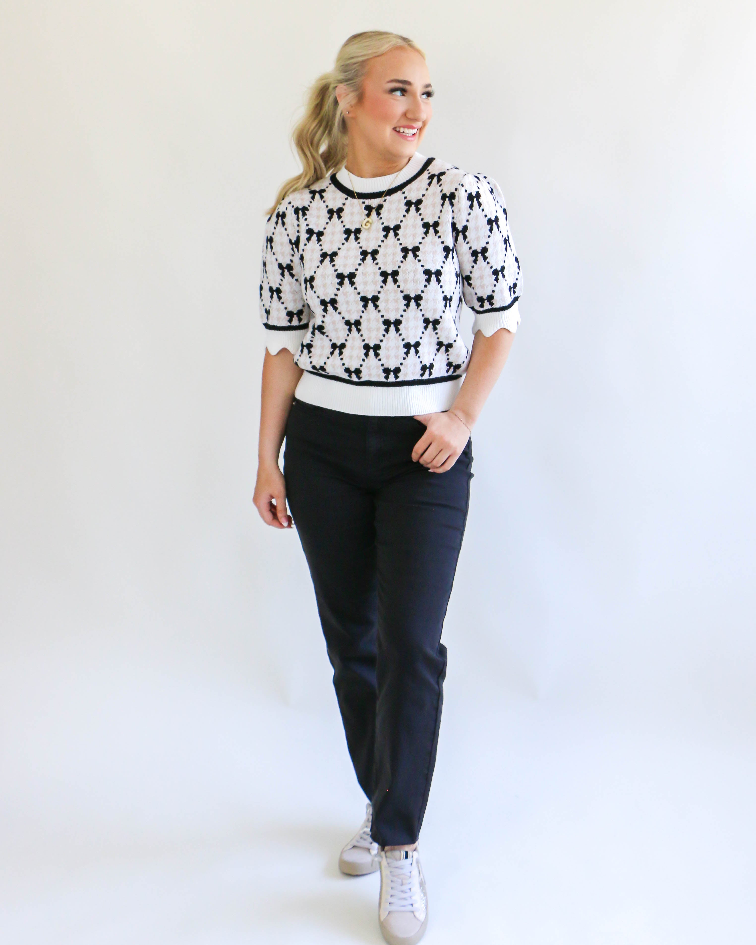 Short Sleeve Knit Pattern Top