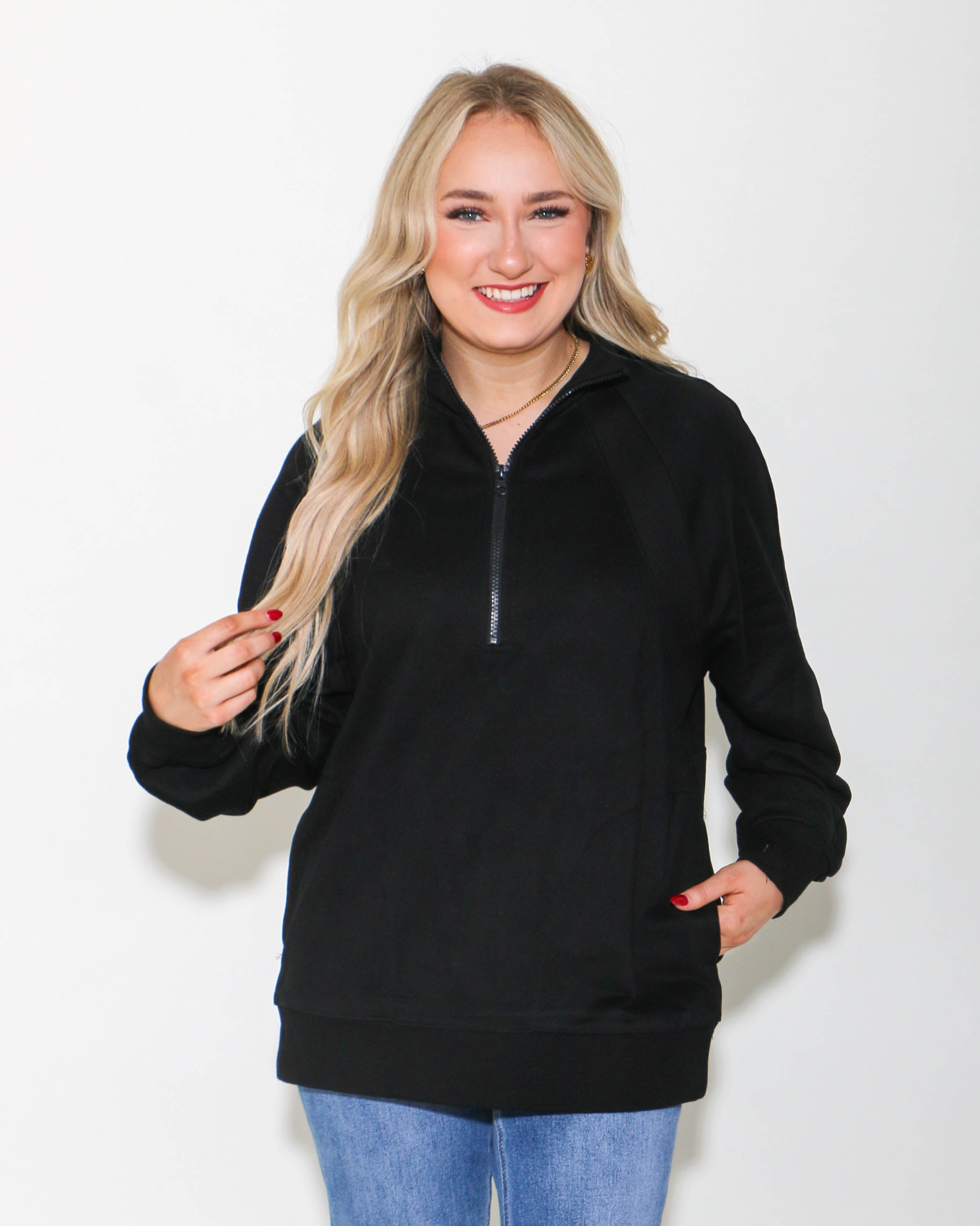 Oversized Sweatshirt Henley Knit Top in Black