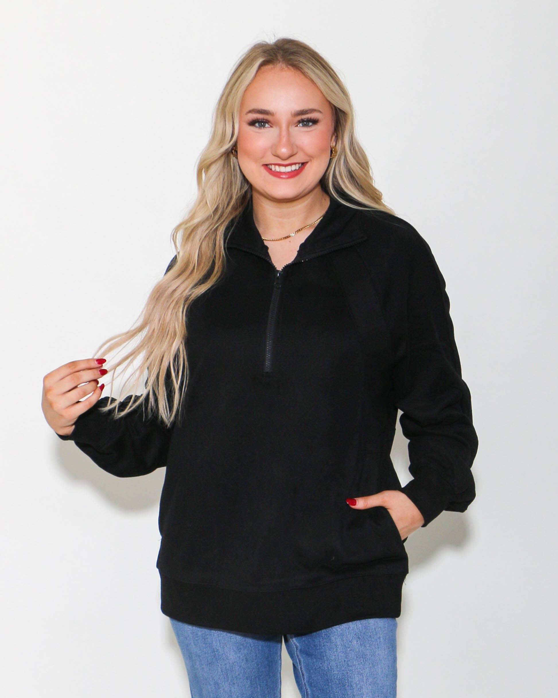 Oversized Sweatshirt Henley Knit Top in Black