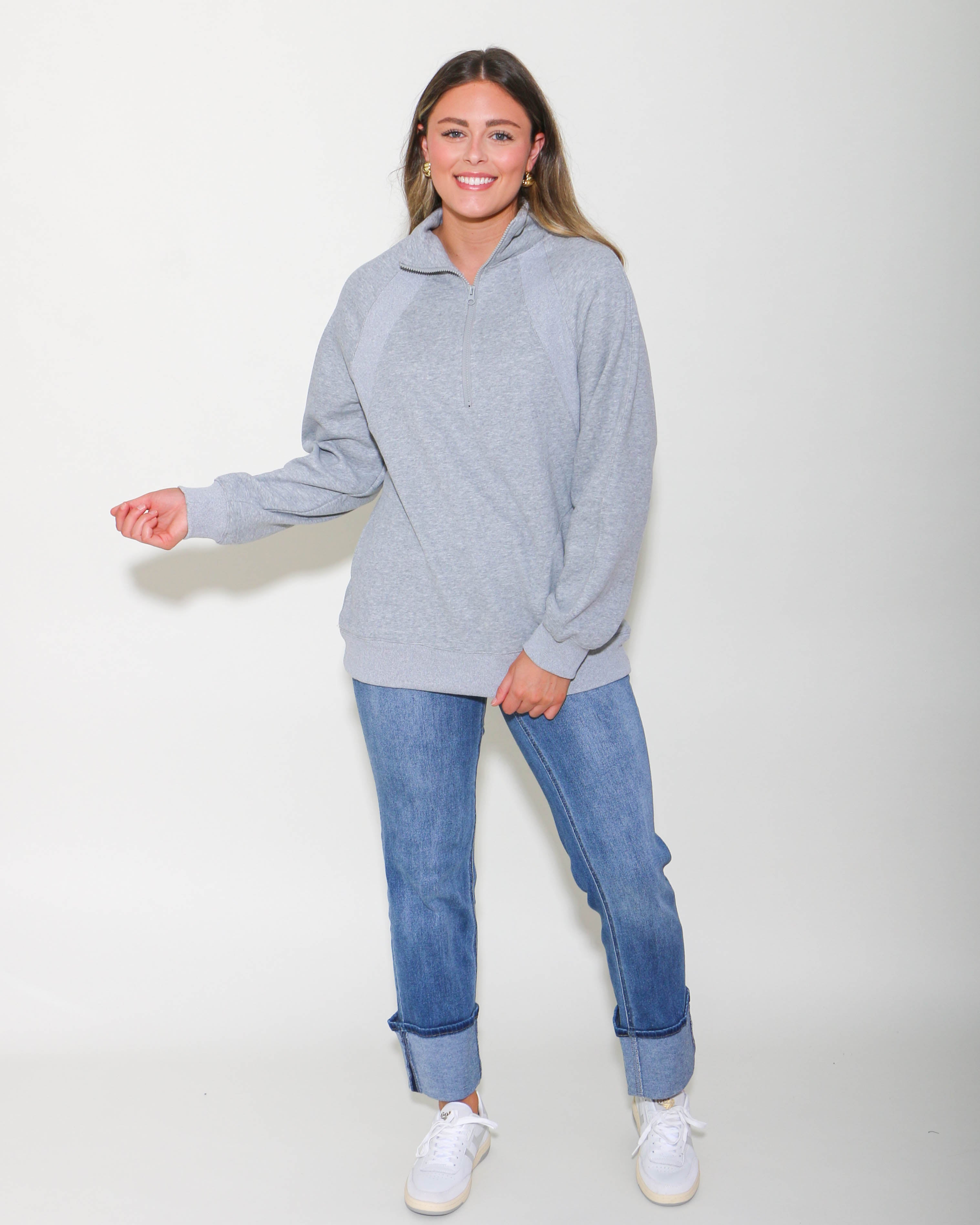 Oversized Sweatshirt Henley Knit Top in Gray