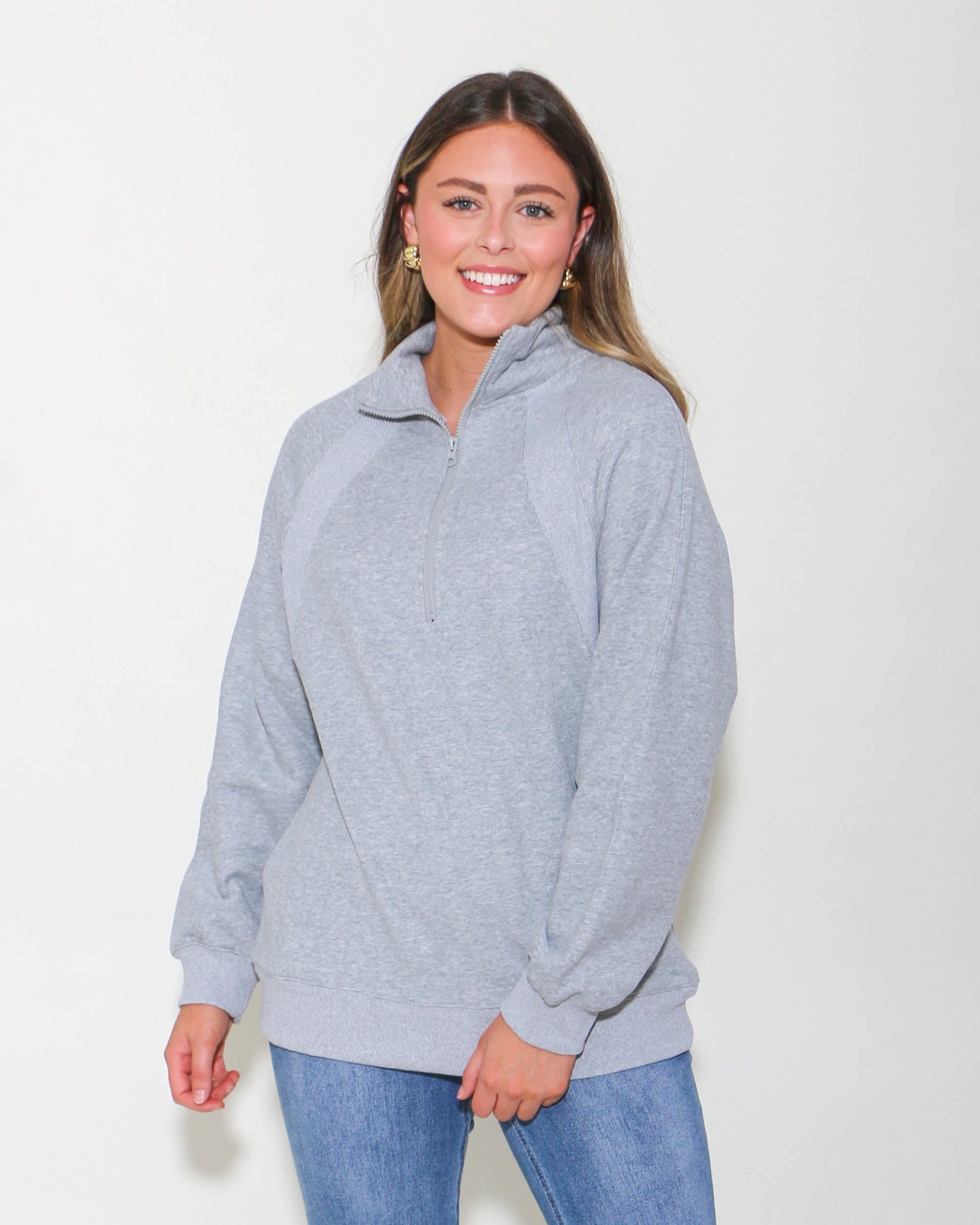 Oversized Sweatshirt Henley Knit Top in Gray