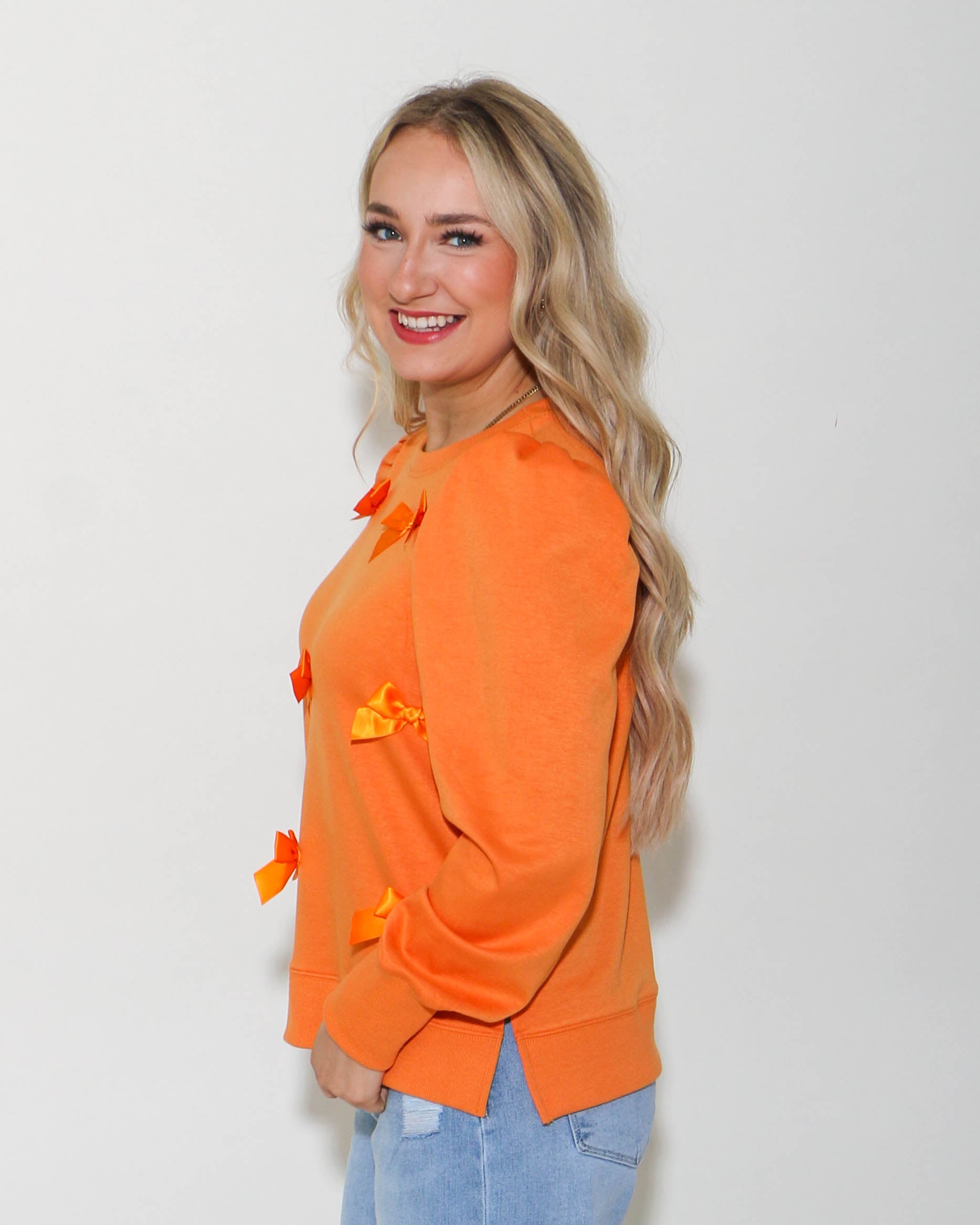 Solid Bow Ties Patch Sweatshirt Top in Orange