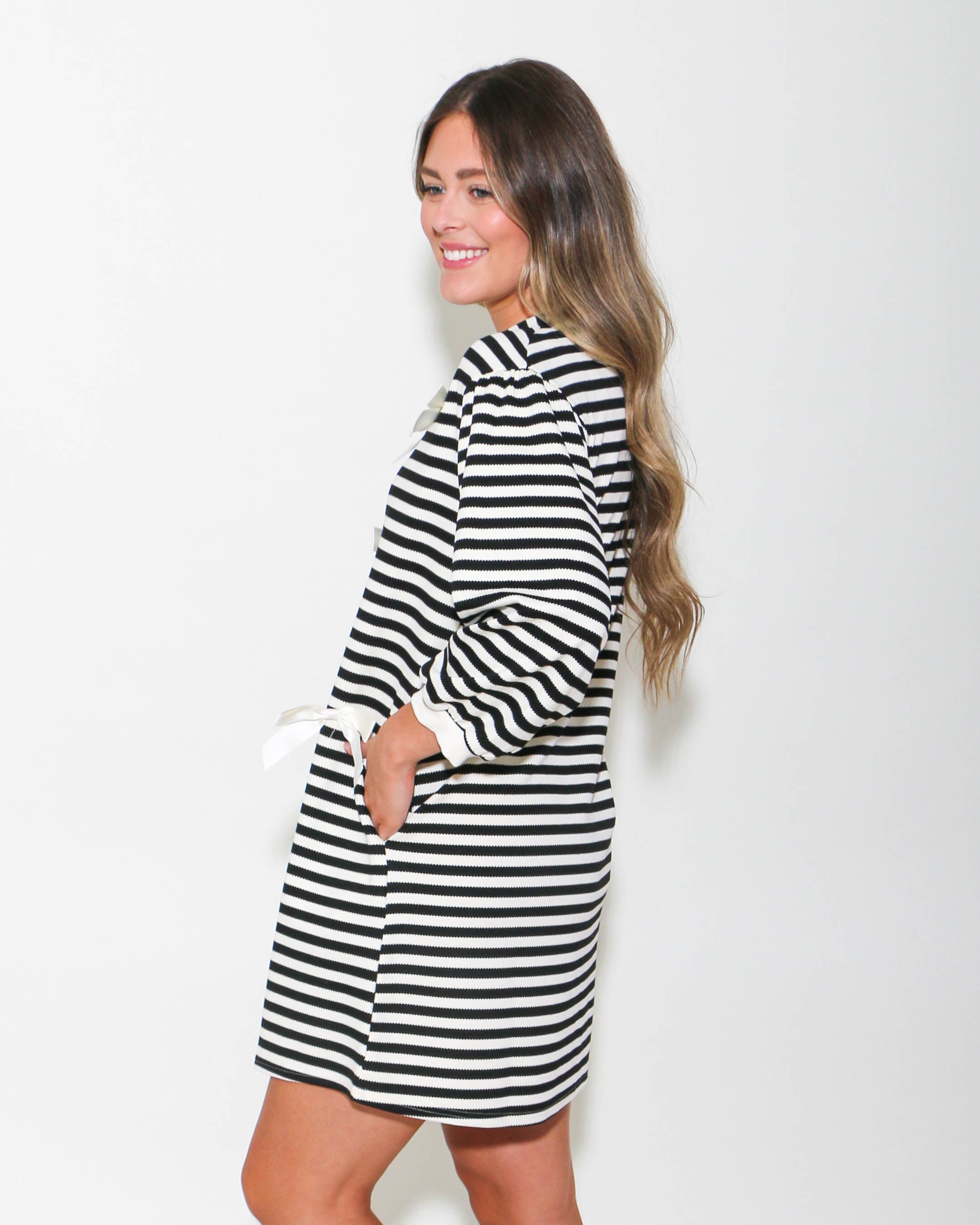 Striped 3/4 Sleeves Dress with Bow Ties in Black