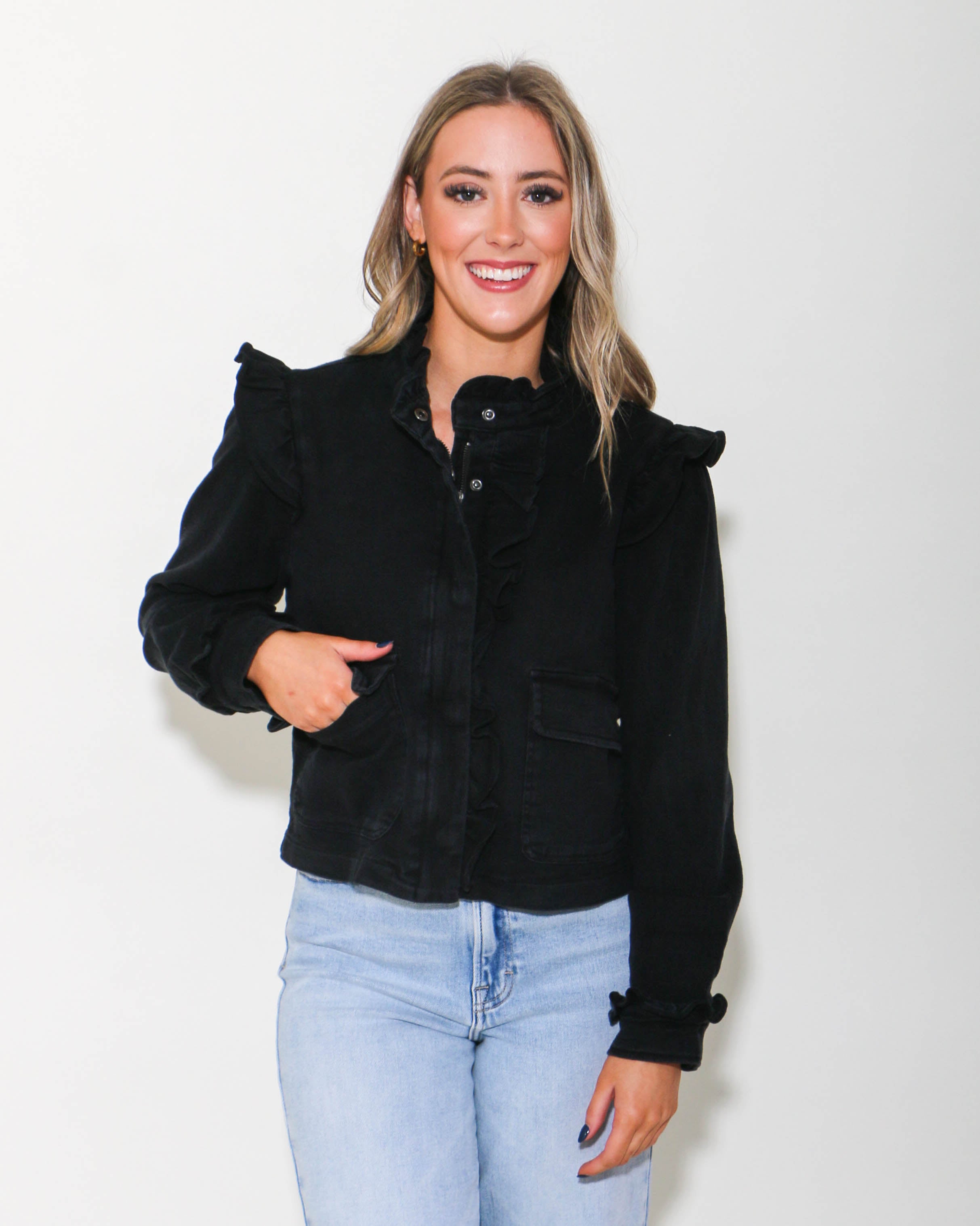 Cropped Zip up Utility Jacket in Black