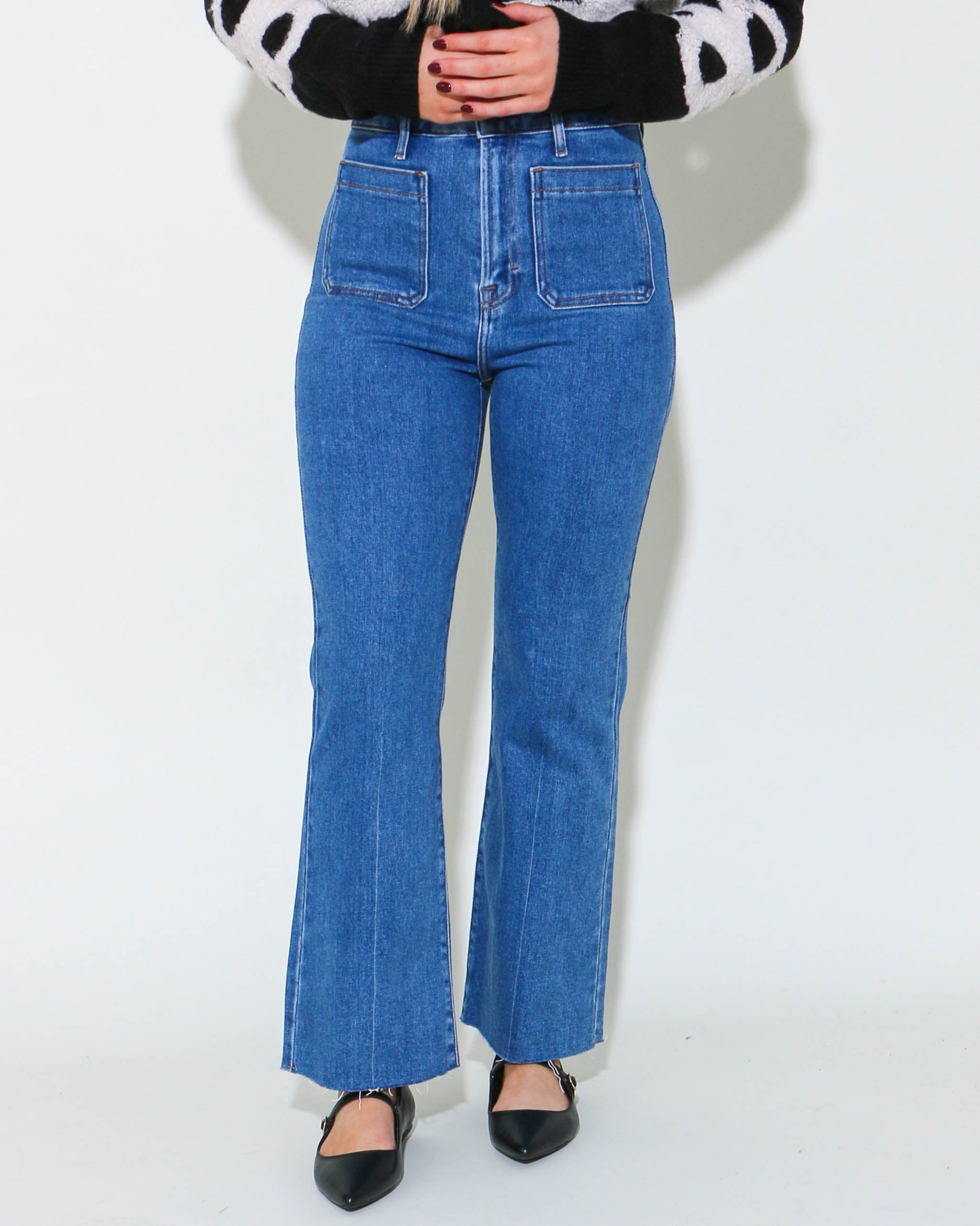 Medium Wash Front Pocket Stretch Crop Flare