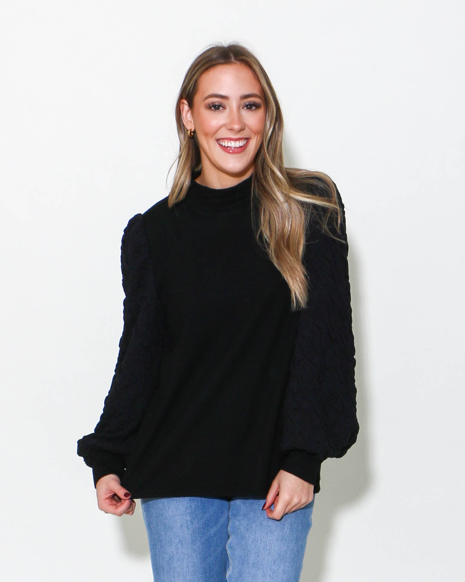 Textured Puff Sleeve Top in Black