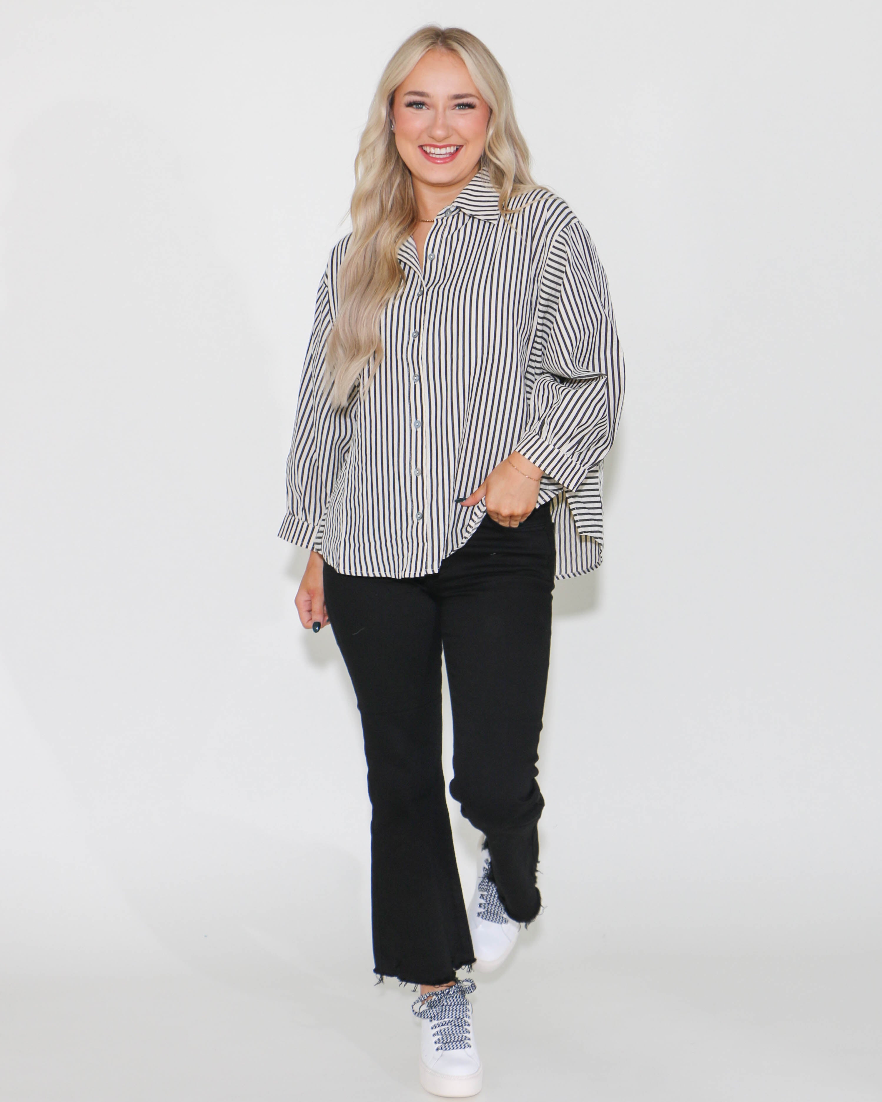 Stripe Print 3/4 Sleeve Button Down Collared Top in Black