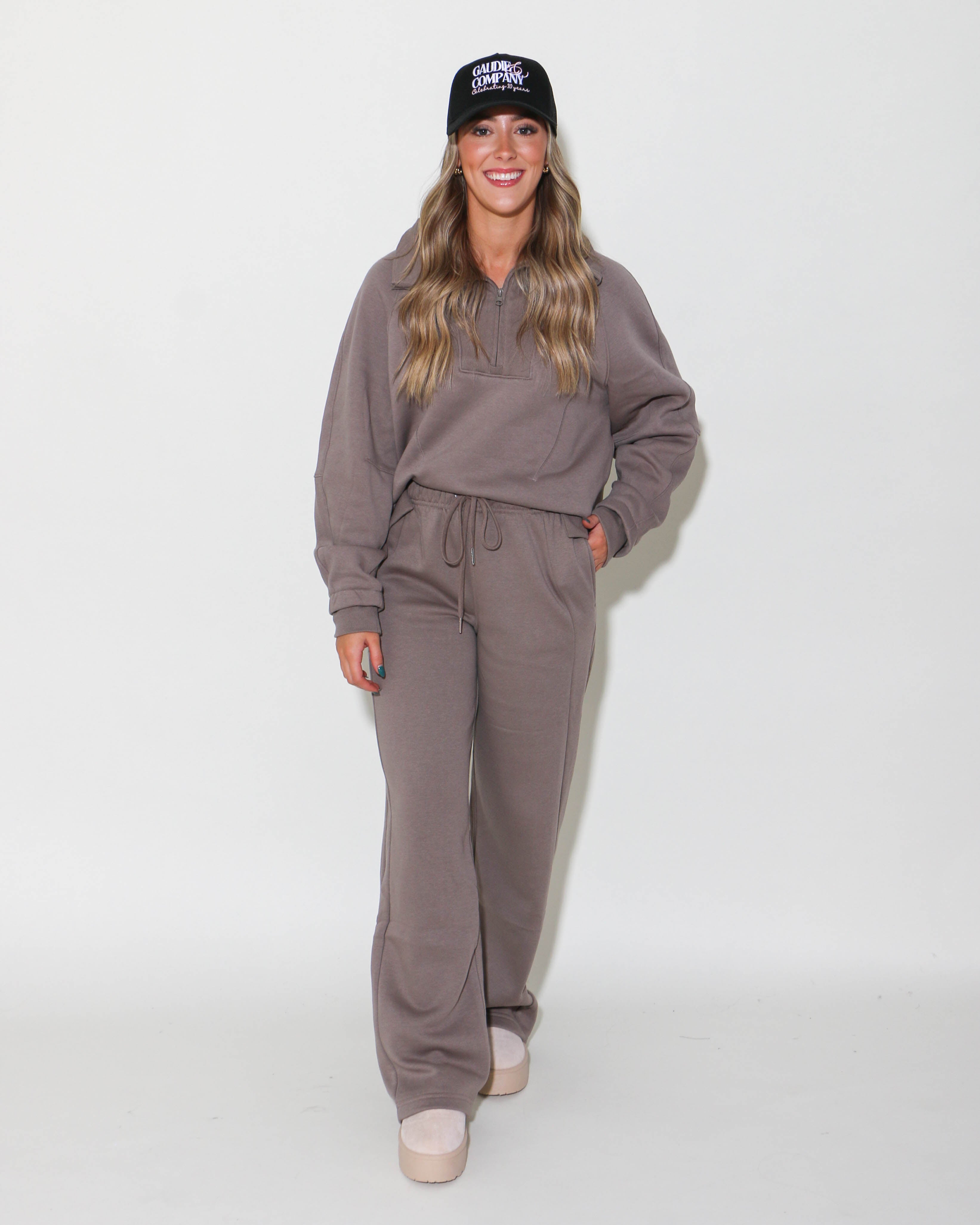 Half Zip Sweatshirt & Pants Set in Mocha