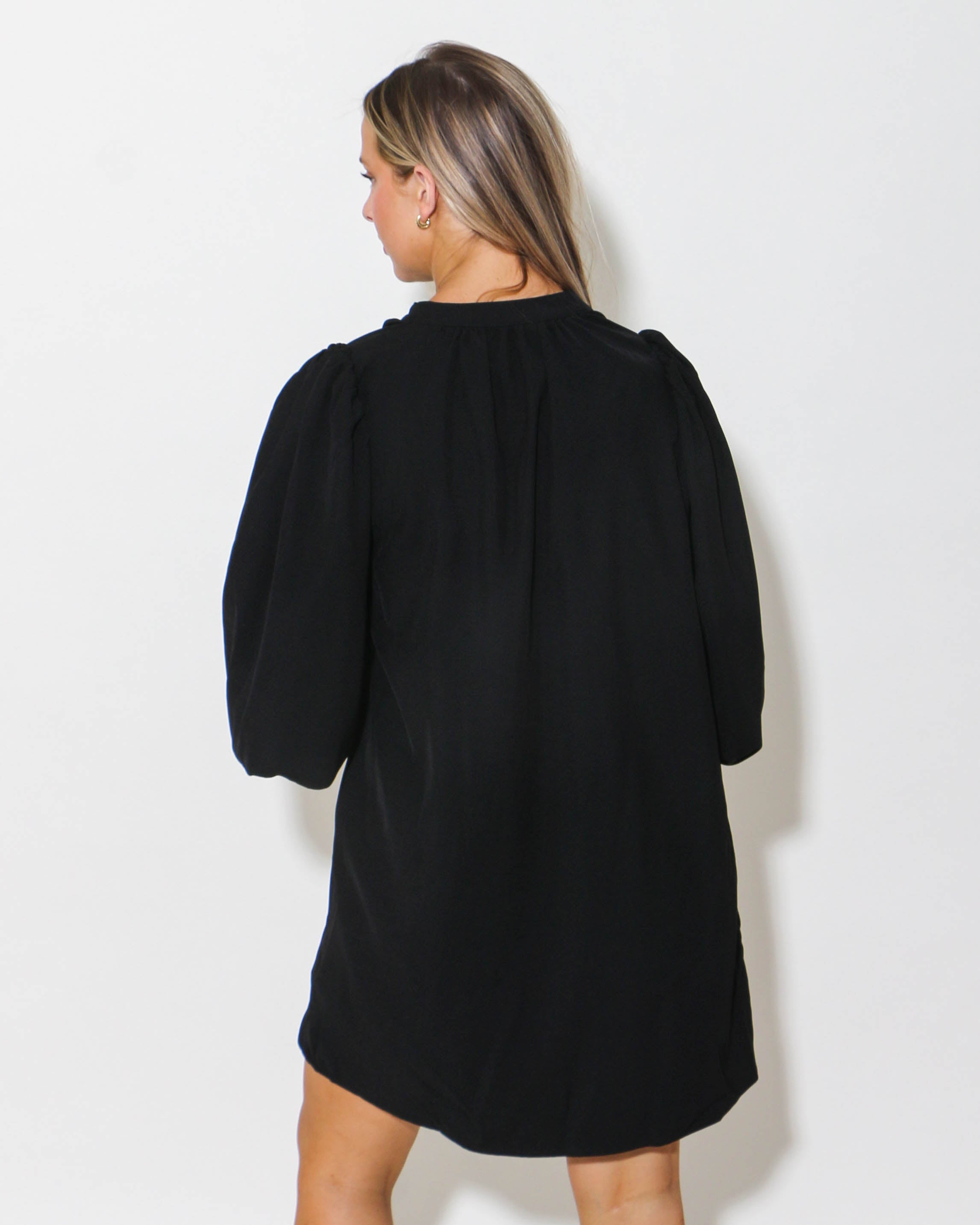 V-Neck Flutter Sleeve Dress in Black