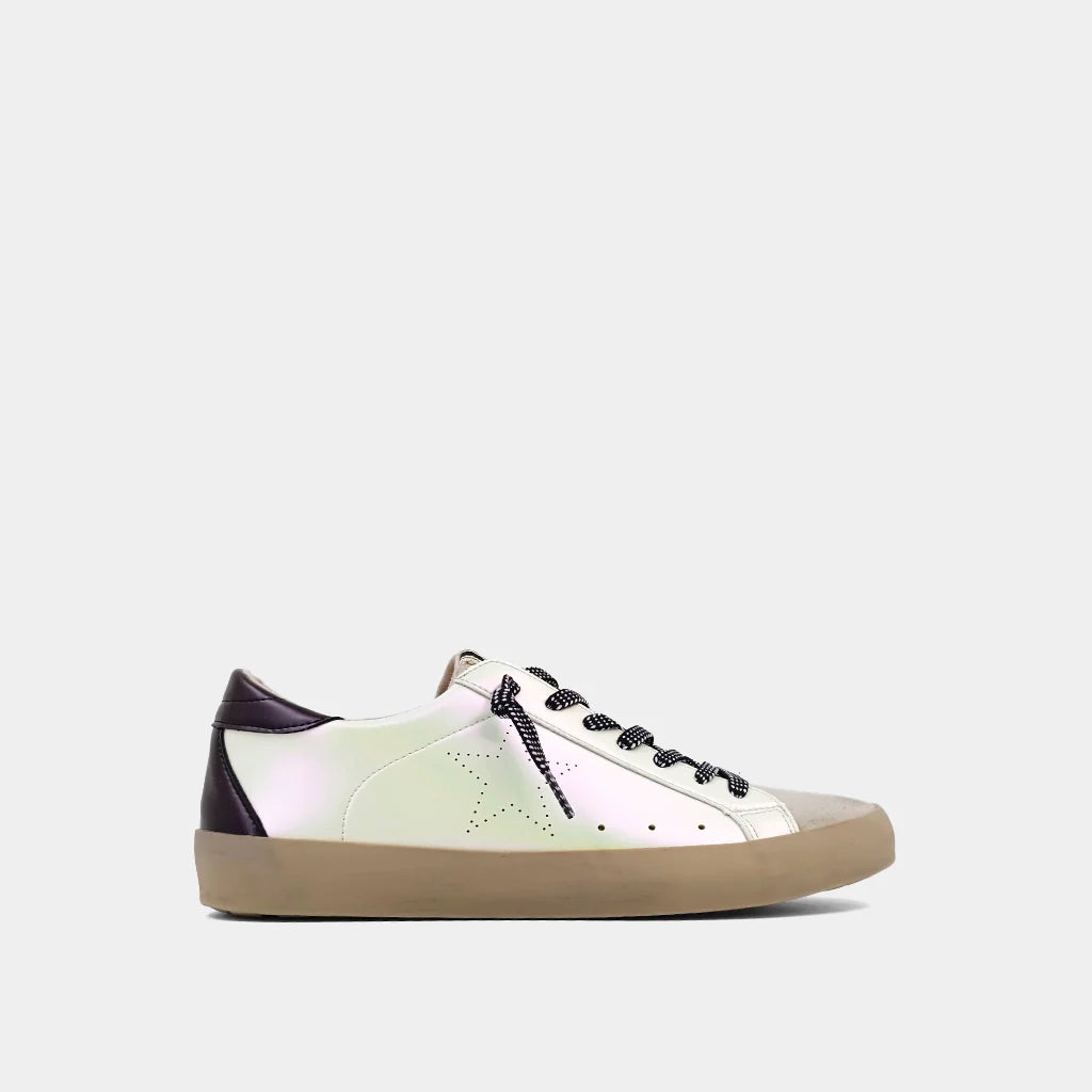 Mia Sneaker in Metallic White