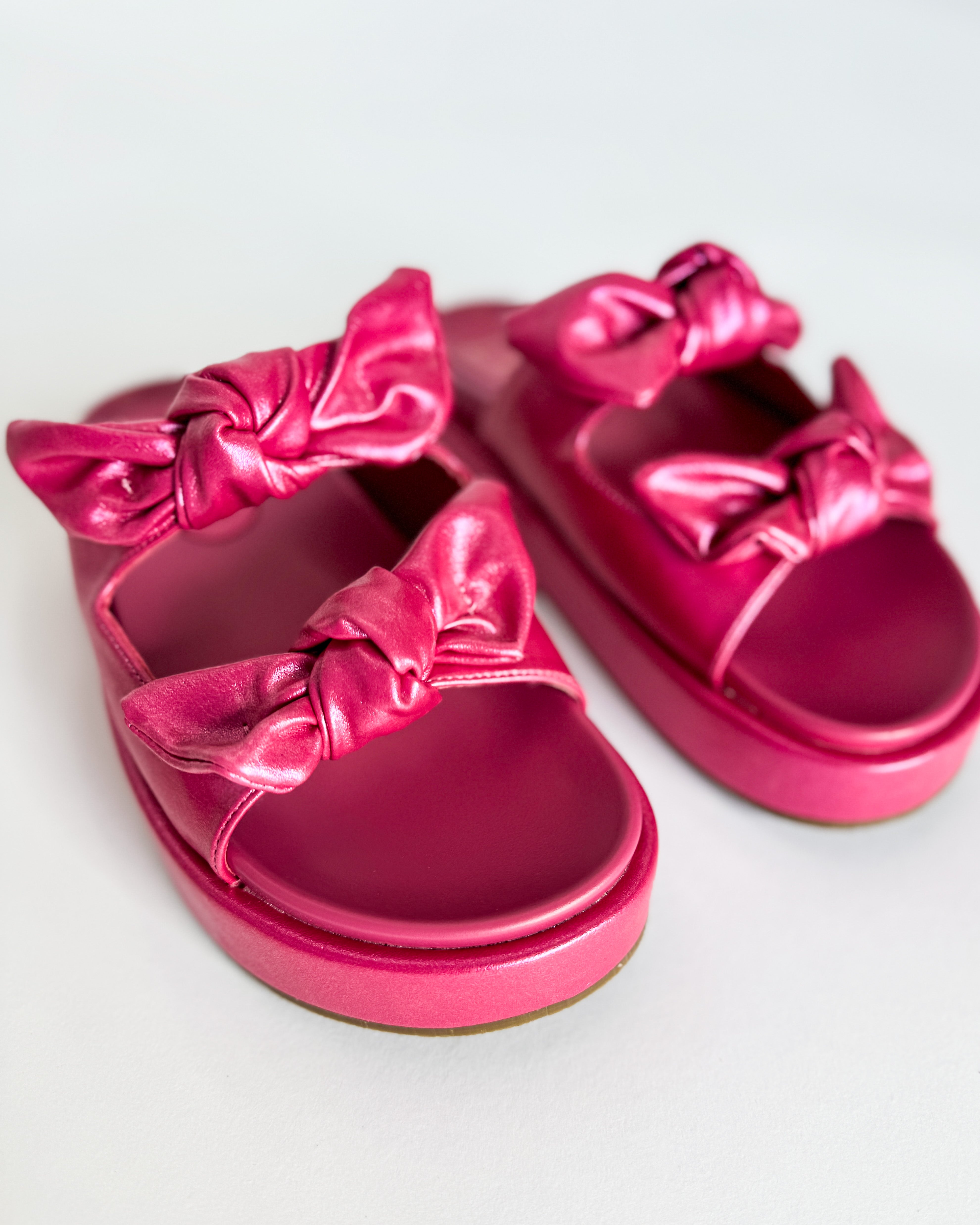 Kiki Bow Slide Sandals in Fuchsia