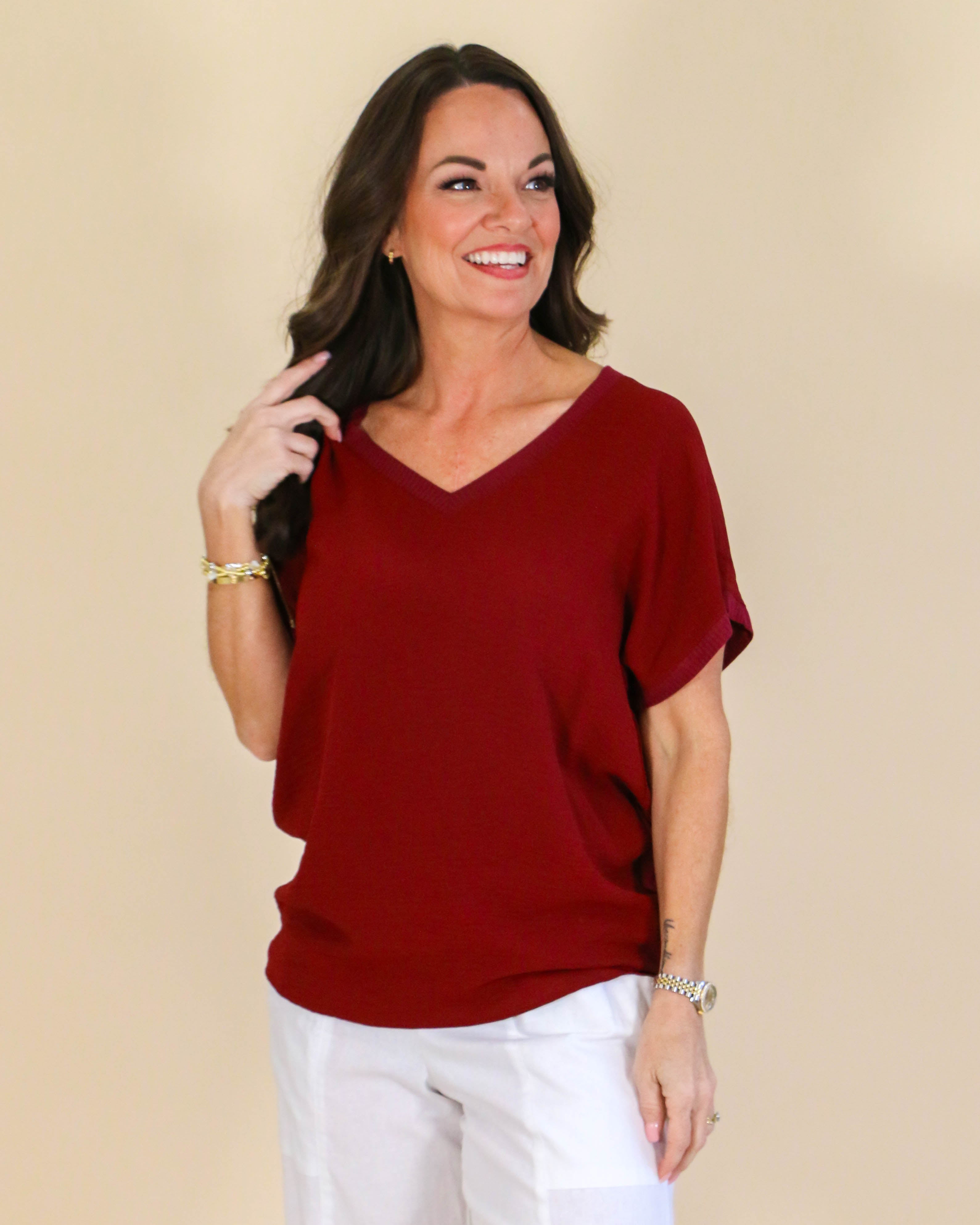 V-Neck Rib Trim Tee in Wine