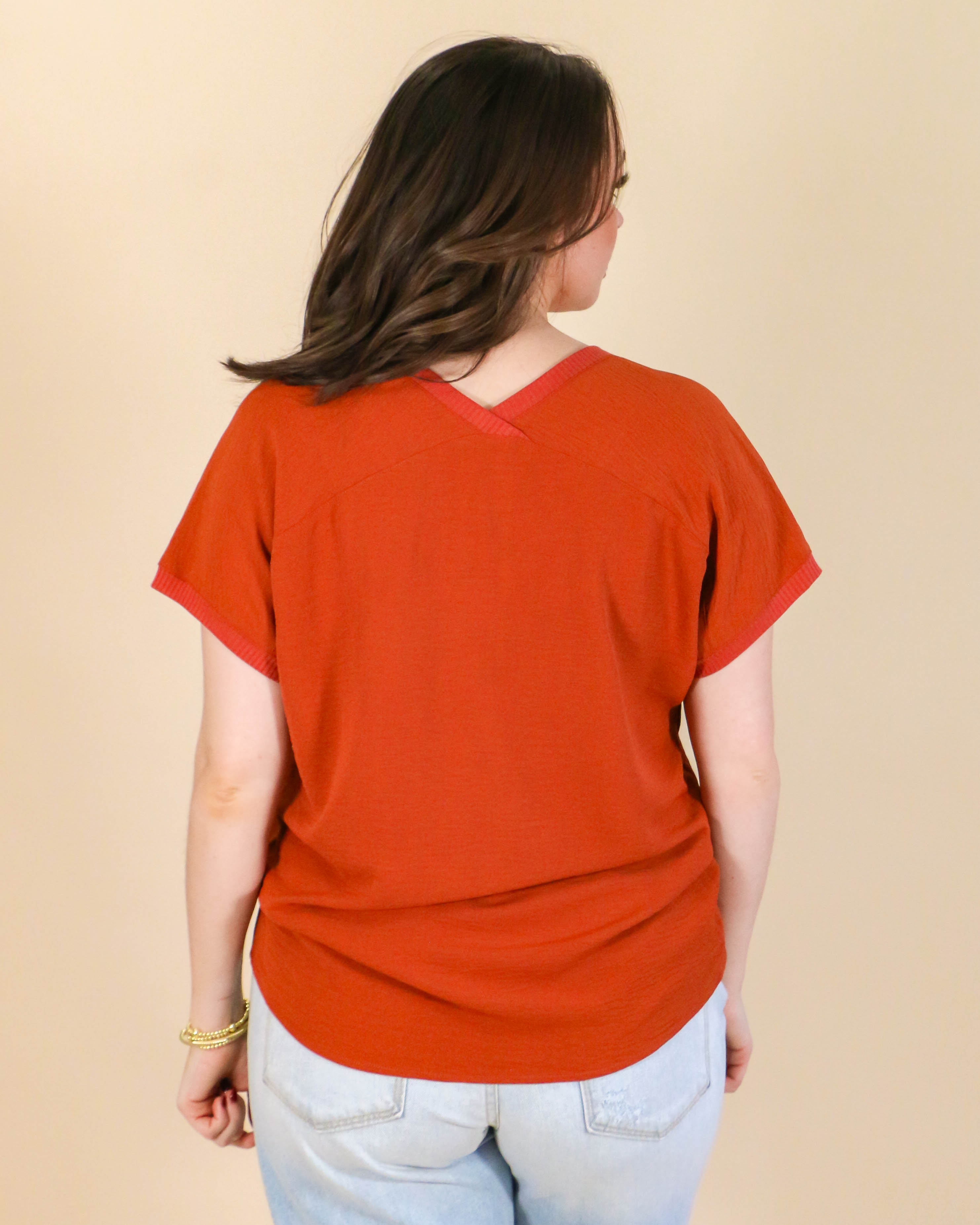 V-Neck Rib Trim Tee in Rust