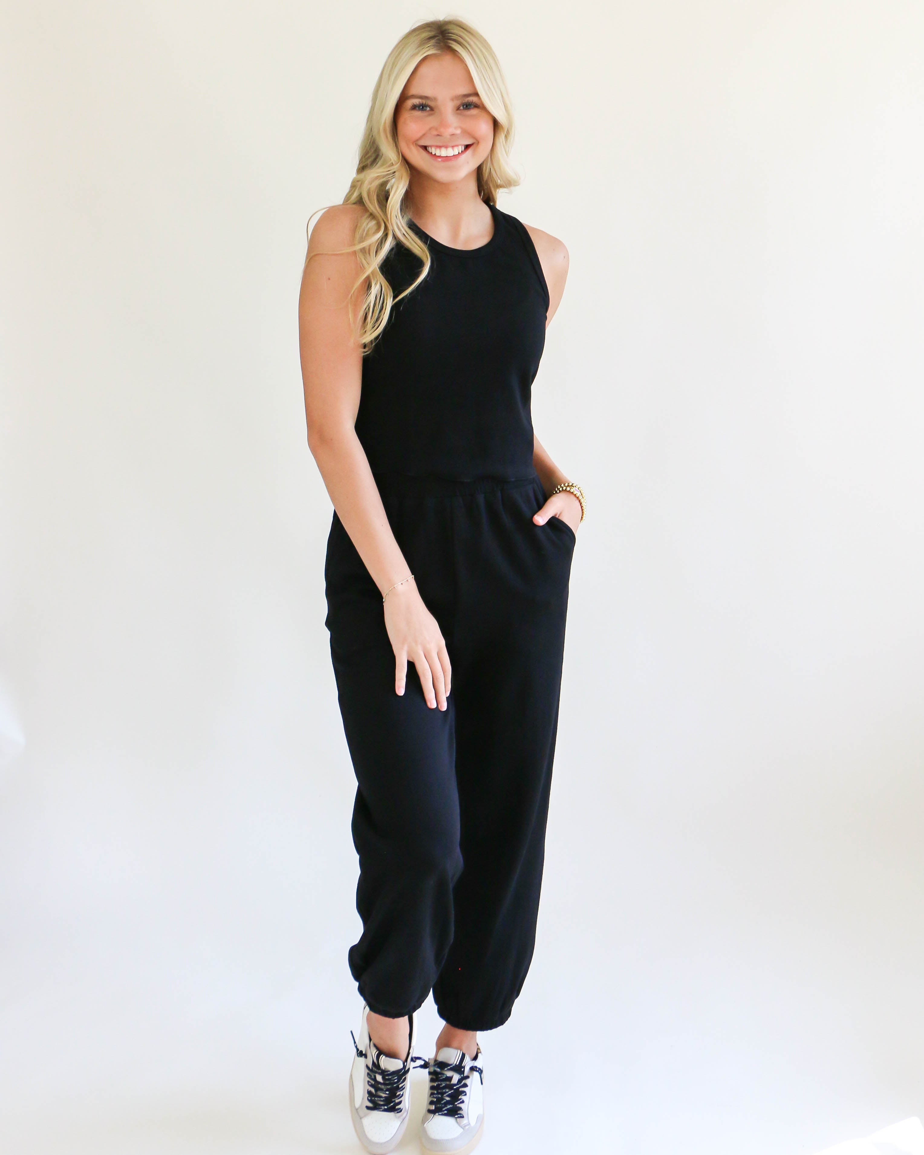 Knit Crop Top and Jogger Pants Set in Black