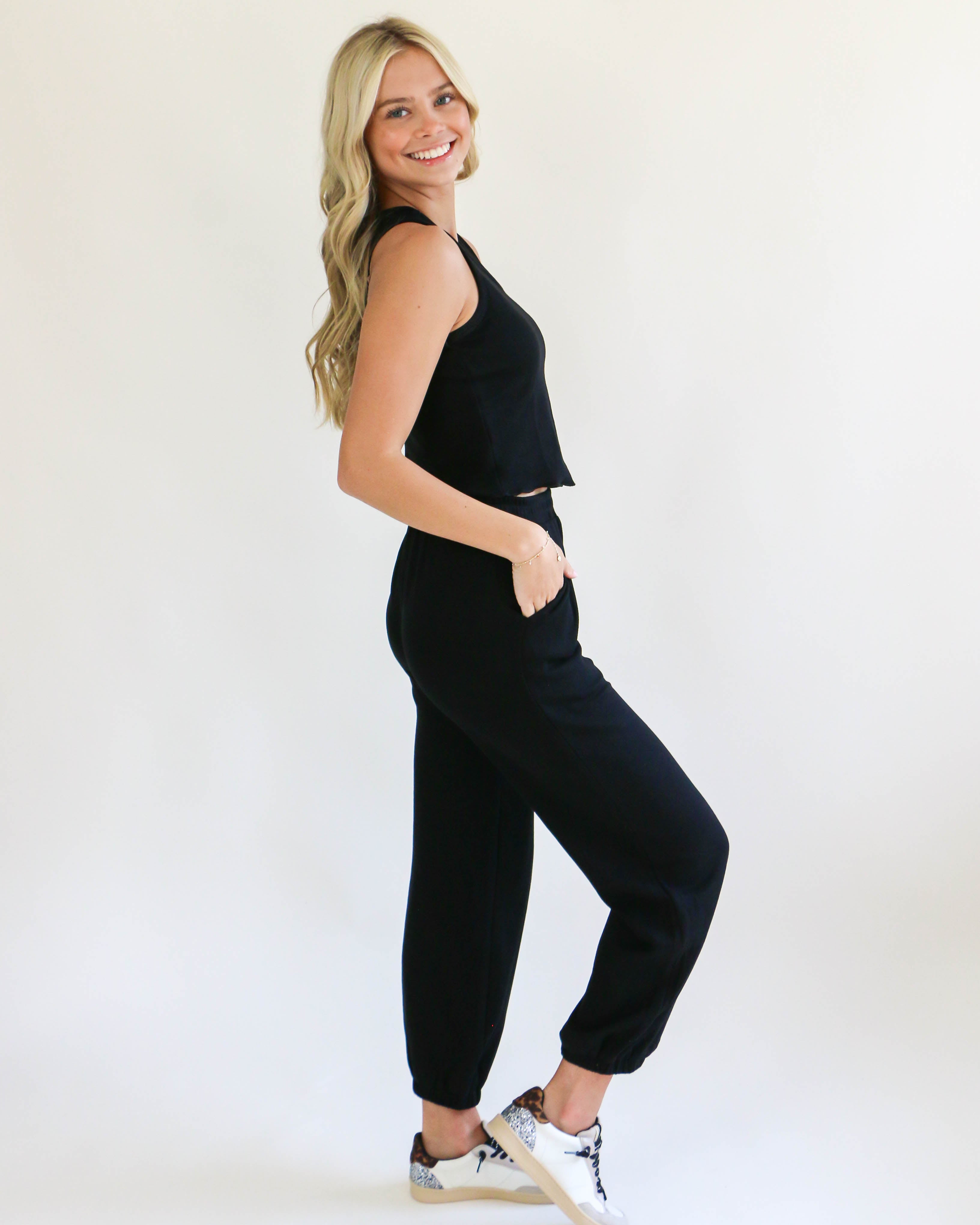 Knit Crop Top and Jogger Pants Set in Black