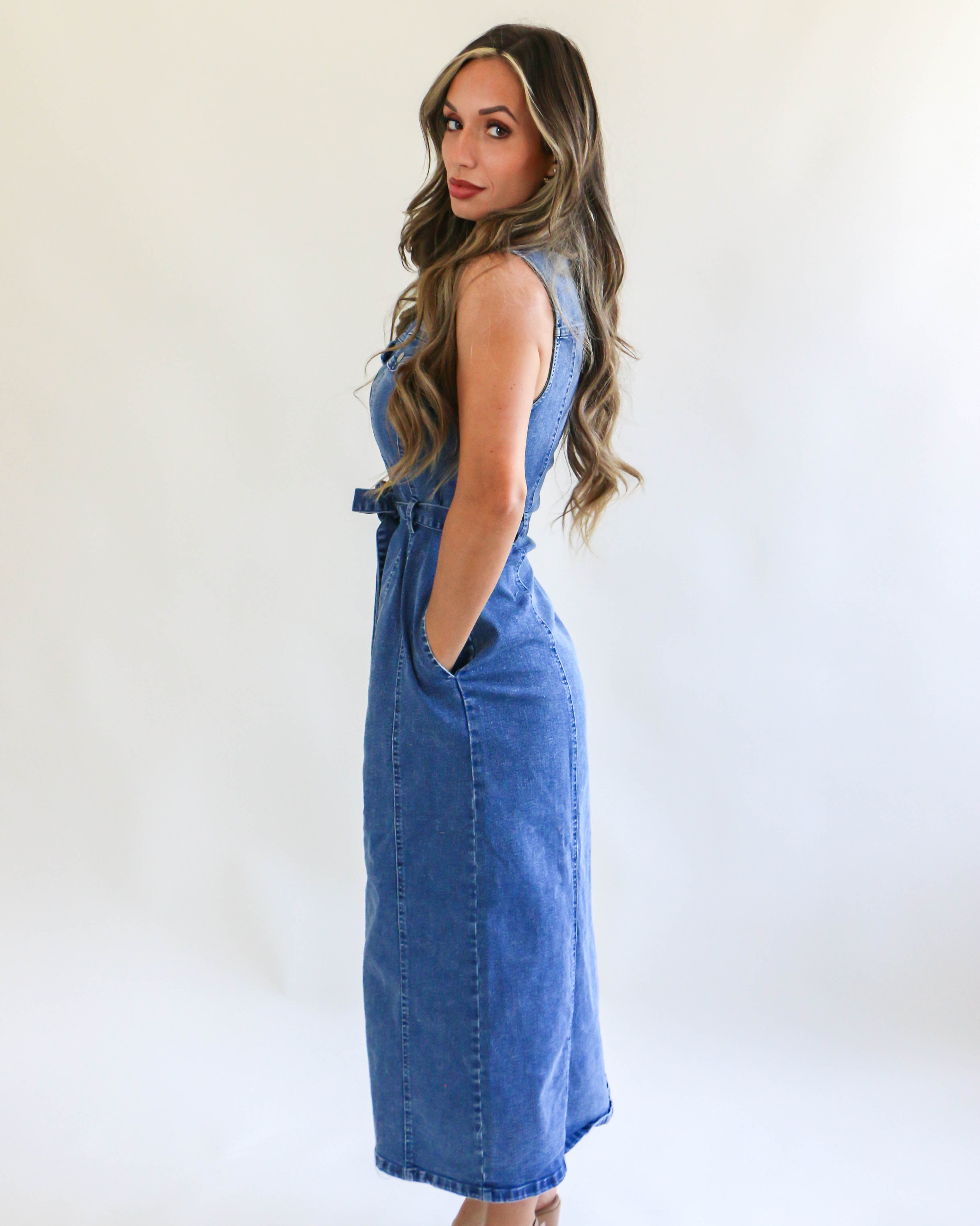 Round Neck Sleeveless Utility Midi Denim Dress