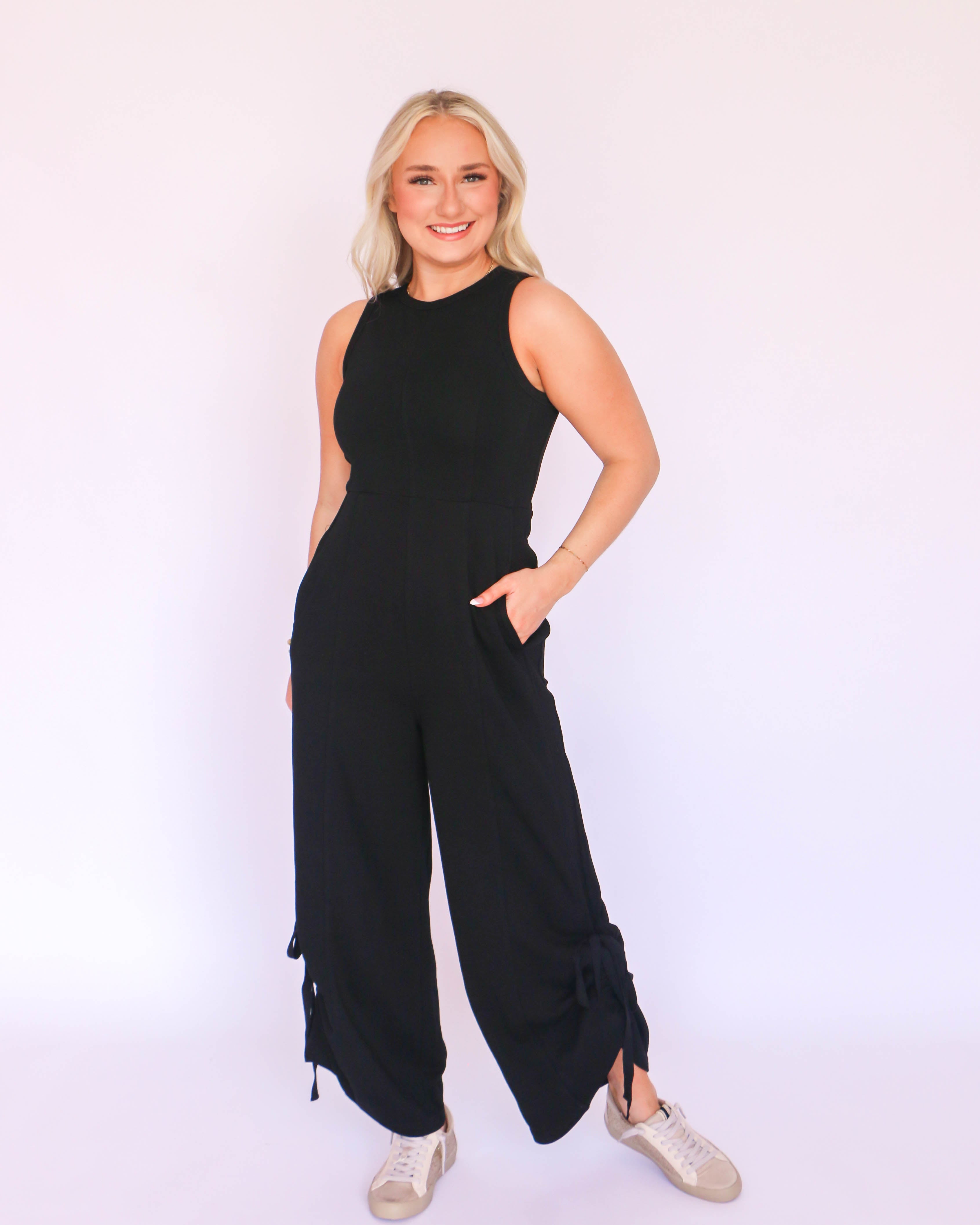 Black Sleeveless Round Neck Jumpsuit